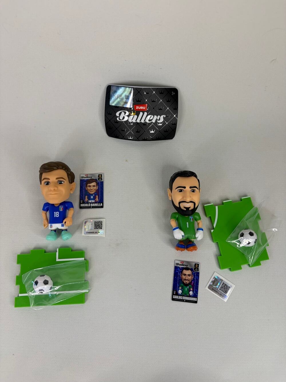 FIFA Ballers Zuru World Cup ITALIA Set of 2 Nicolo Barella + Donnarumma Italy